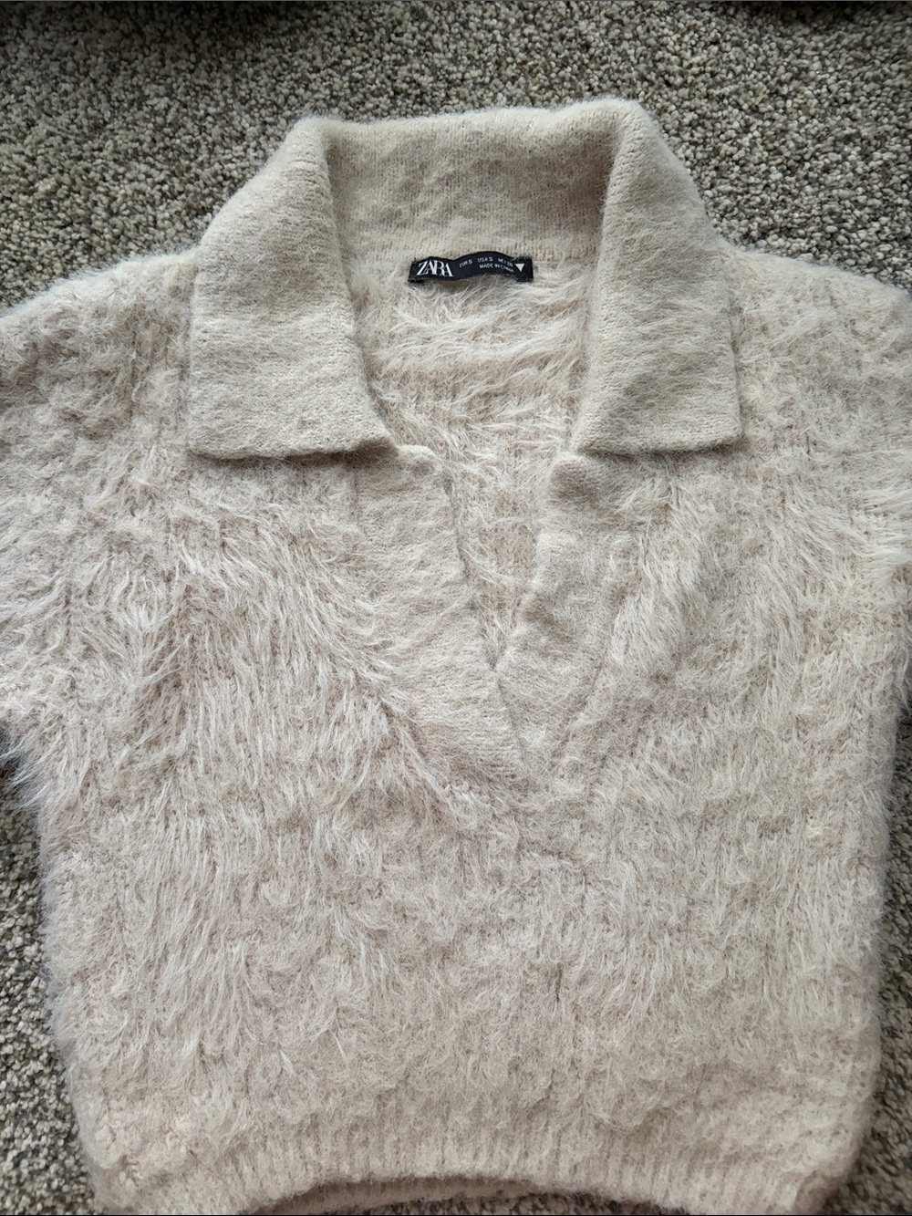 Zara Cream Fuzzy V-Neck Sweater with Collar